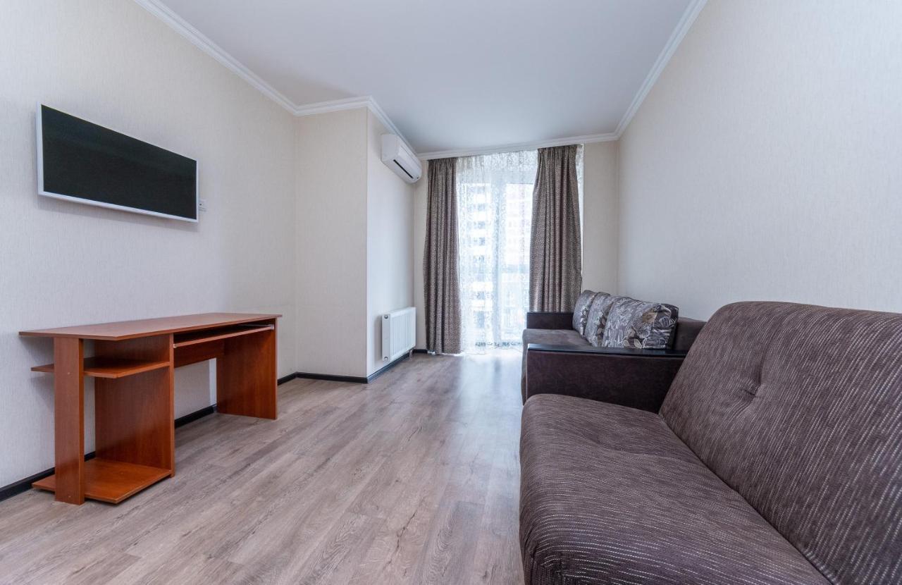 Flatrent Drahomanova 2A Apartamento Kiev Exterior foto