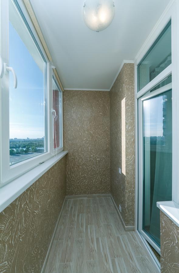 Flatrent Drahomanova 2A Apartamento Kiev Exterior foto