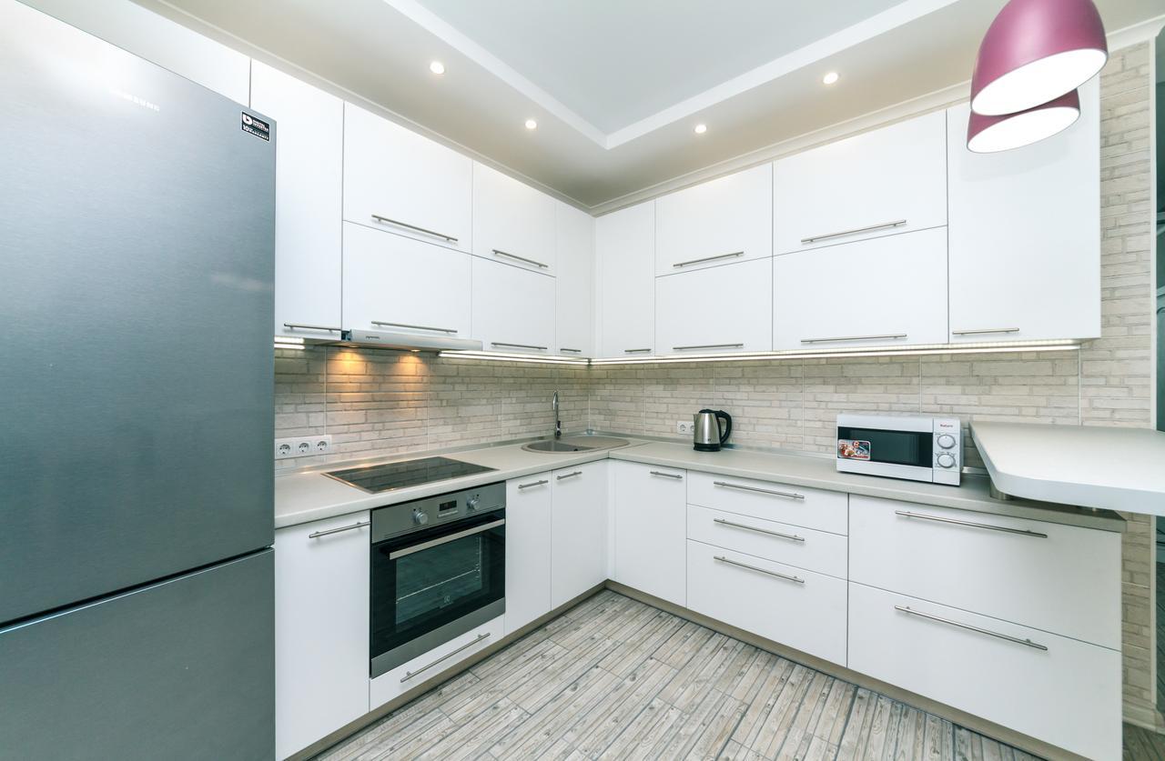 Flatrent Drahomanova 2A Apartamento Kiev Exterior foto